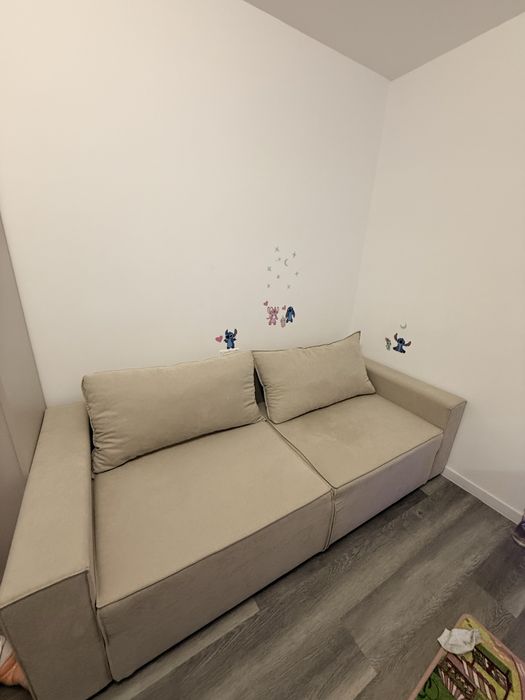 Canapea extensibila Berlin crem cu lada de depozitare