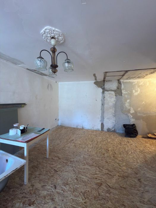 Продаётся 1ком кв-ра по пр. Момышулы