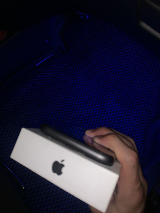 Iphone 11 64 GB 78% karobka dok
