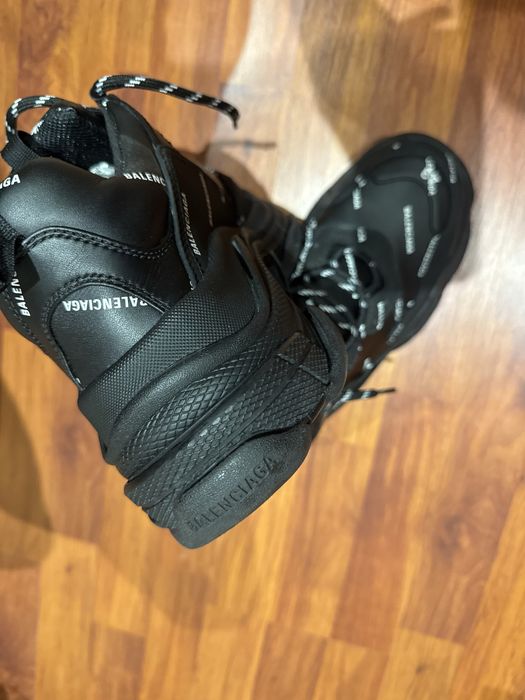 Adidasi Balenciaga Triple S Allover logo Noi Originali