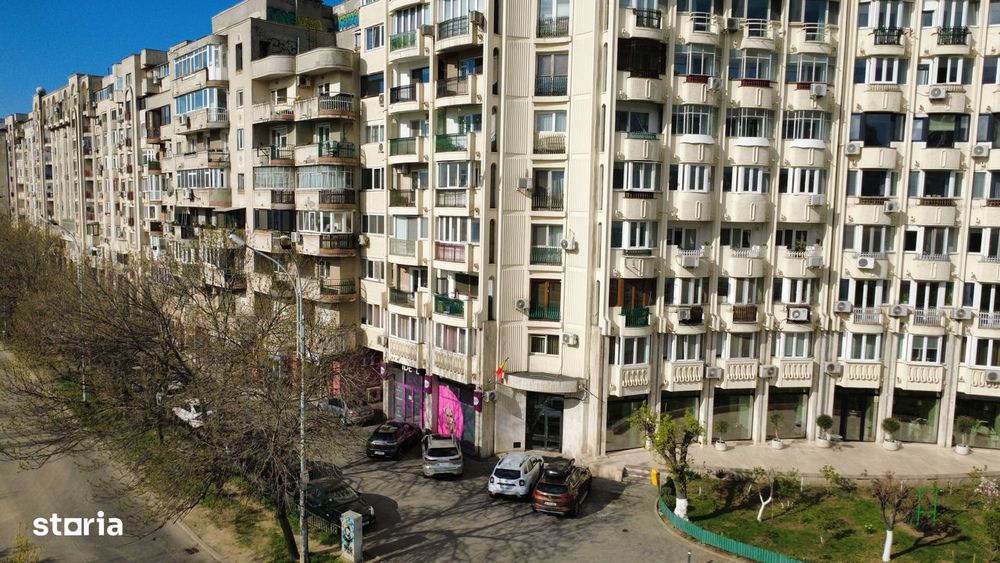 Spatiu Comercial Uranus - Casa Poporului - 2600 E/Mp - Investitie