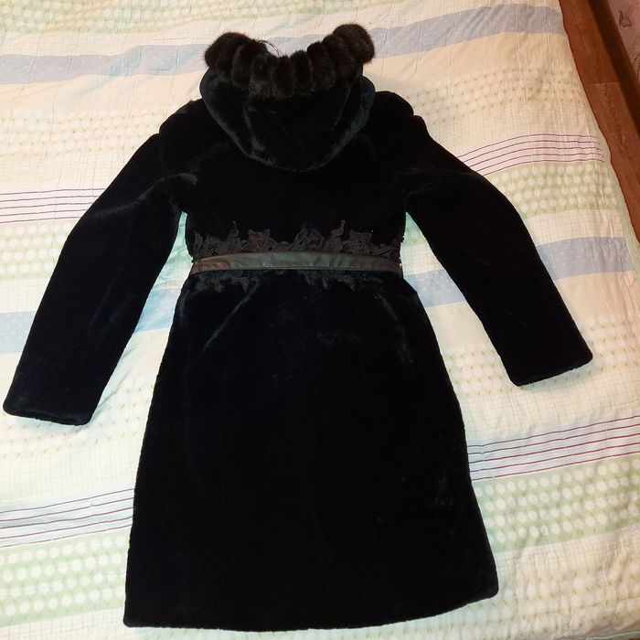 Продам Шубу  Мутон
