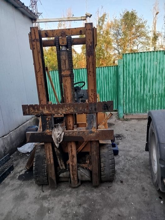 Продам погрузчик вилочный балканкар