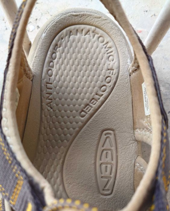 НОВИ сандали KEEN