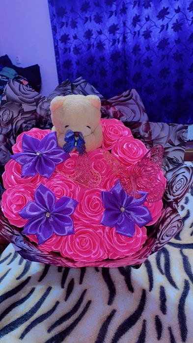 Flori din satin handemade