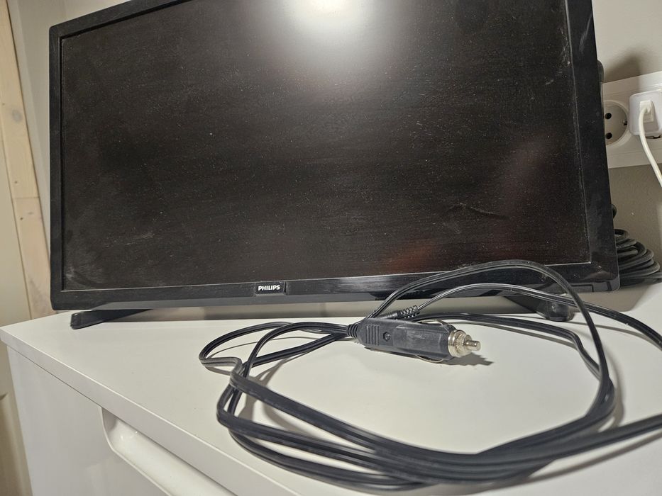 Филипс 22инча 12волта