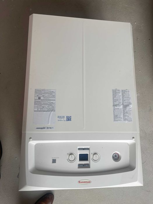 Газов котел victrix zeus 32. Нов,неизползван и без забележки. 3500 лв.