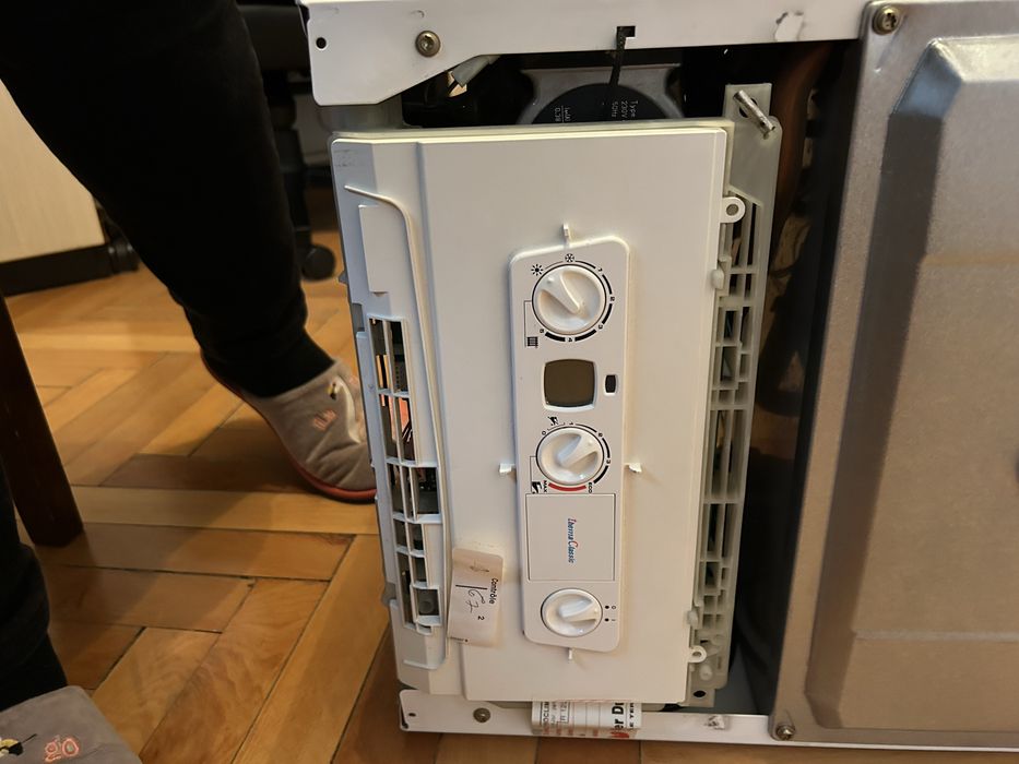 Vând centrală pe gaz