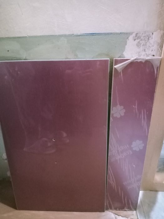 Доски  от  кухонного  гарнитура