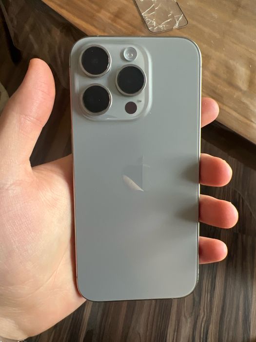 Срочно продам!!Iphone 15 pro