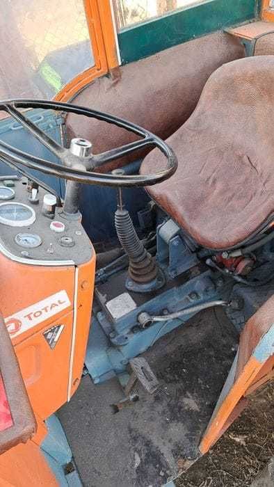 Tractor Fiat 615