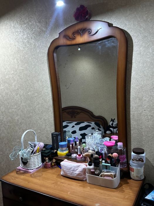 Продам спальный гарнитур