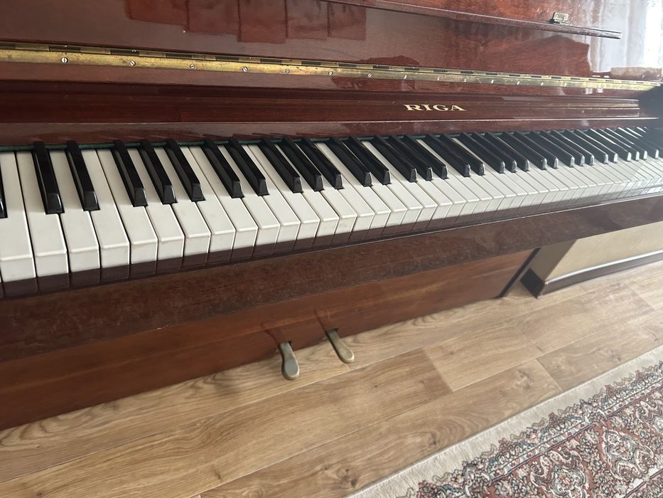 Продам фортепиано