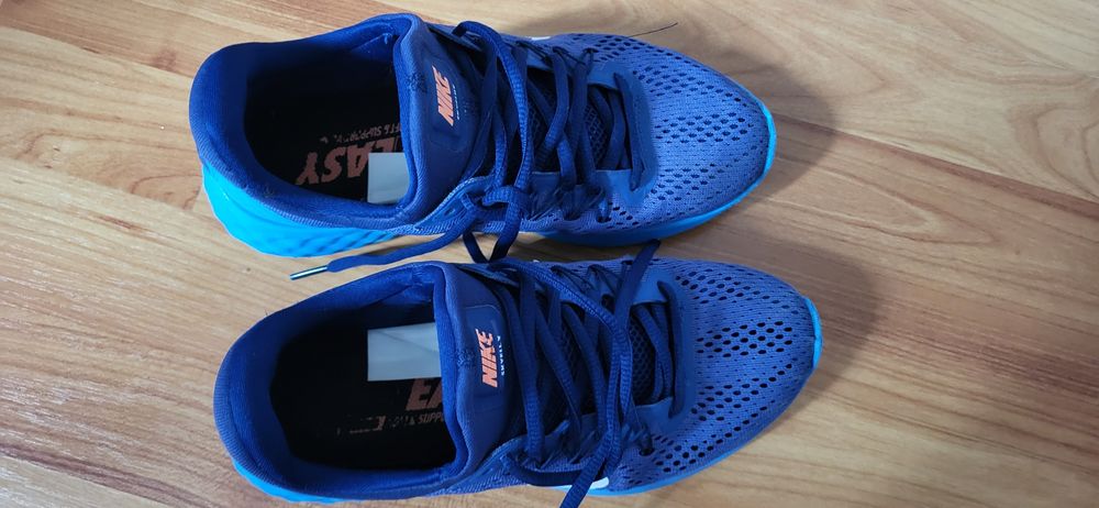 Adidasi Nike,marimea 36,5