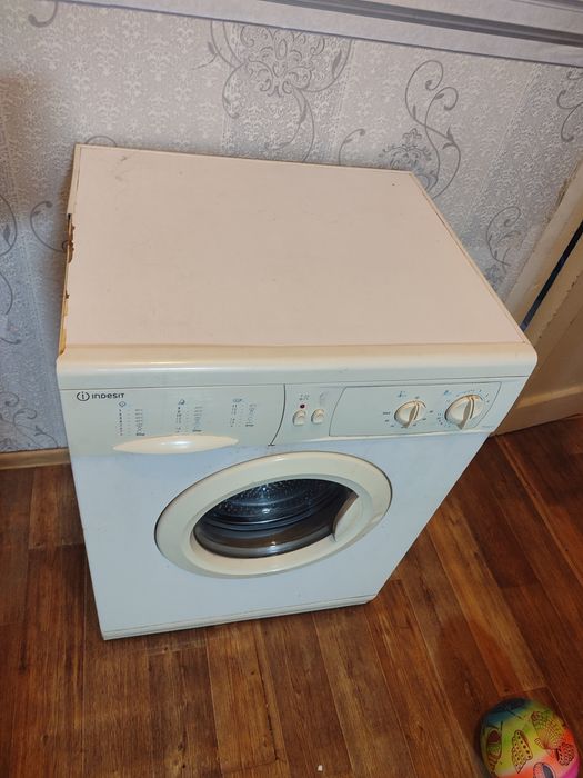 Продам стиральную машину
