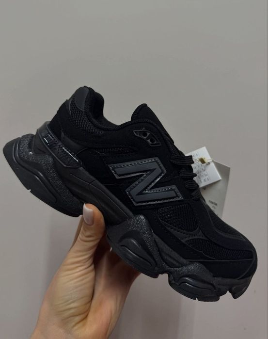 Adidași NB mărimile la fiecare vi le spun in mesaj