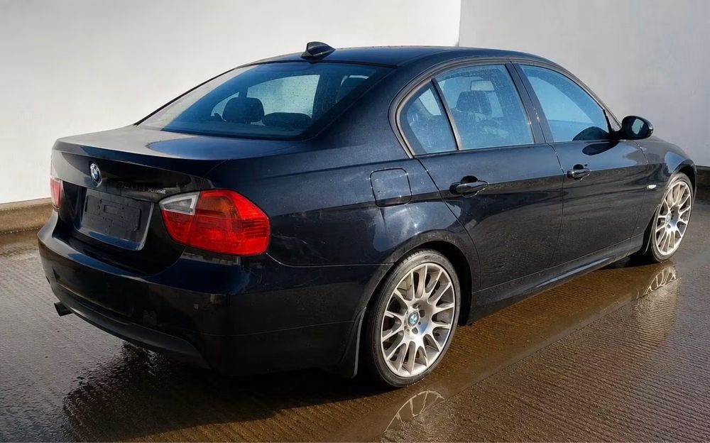 Dezmembrez BMW 320i NFL an 2008,Motor N43 2.0i 170 cp,Recaro incalzit,Navigatie Cic,FLA,Jante BBS 18 inch culoare Carbonschwarz Metallic (416)