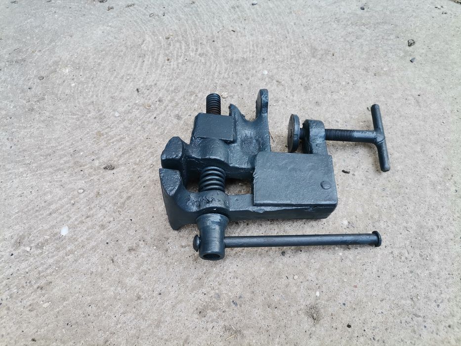 Настолно менгеме 8кг.