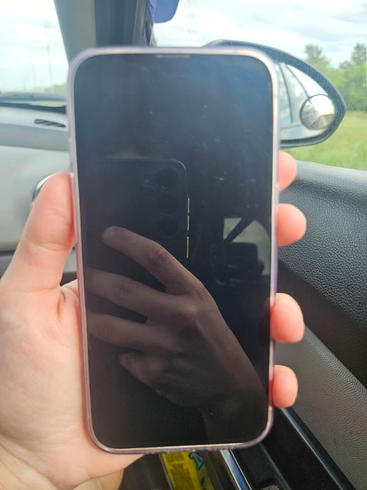 Iphone 13 в хорошем состоянии, срочно