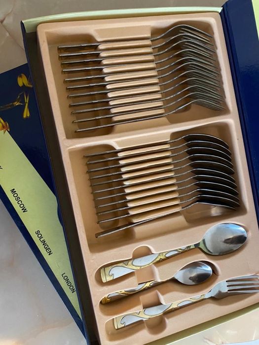 Продается набор кухонных приборов