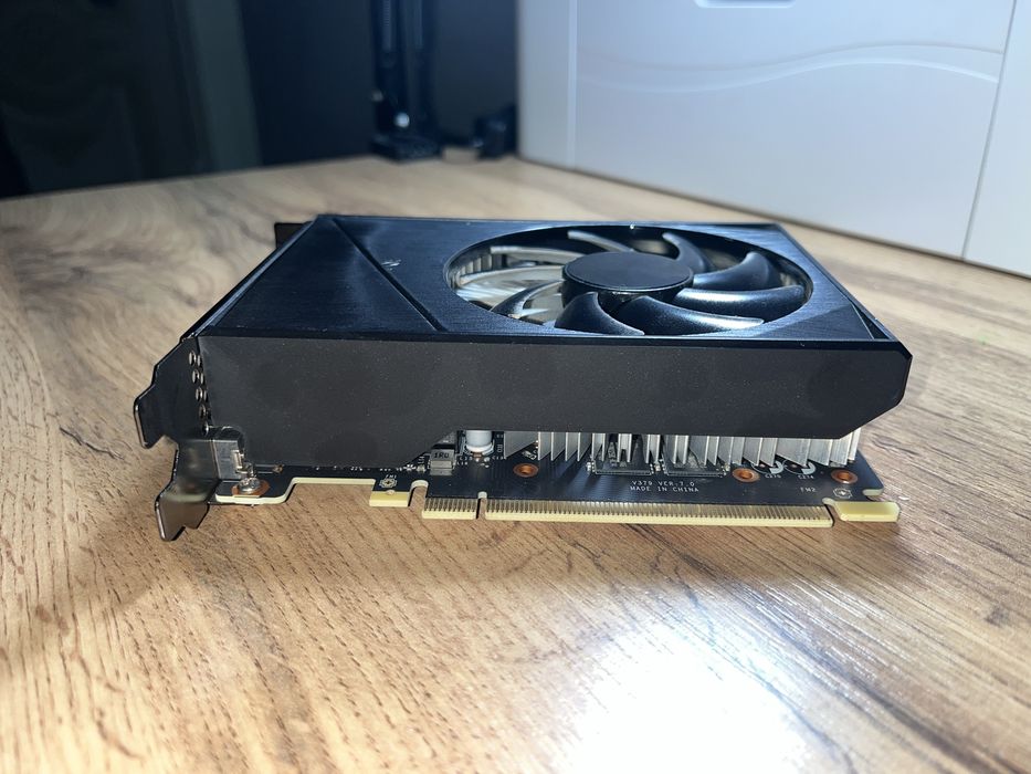 Видекарта GTX 1660 super
