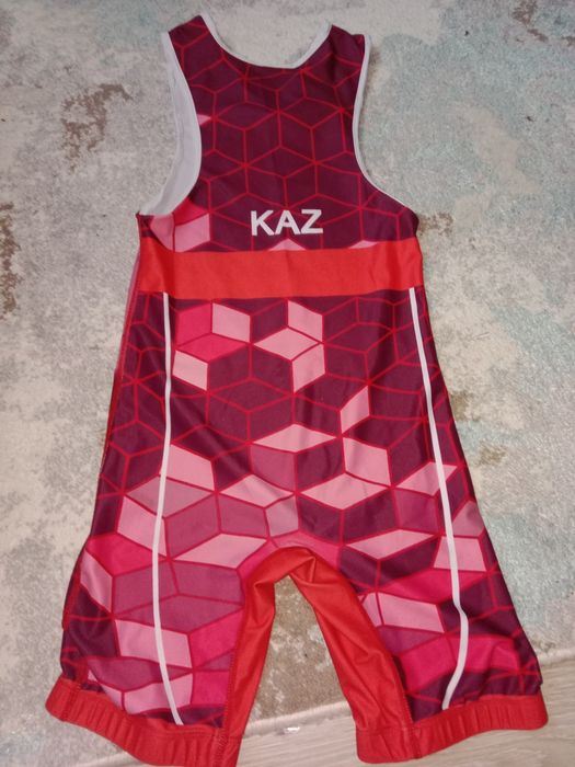 Продам борцовский тельник трико