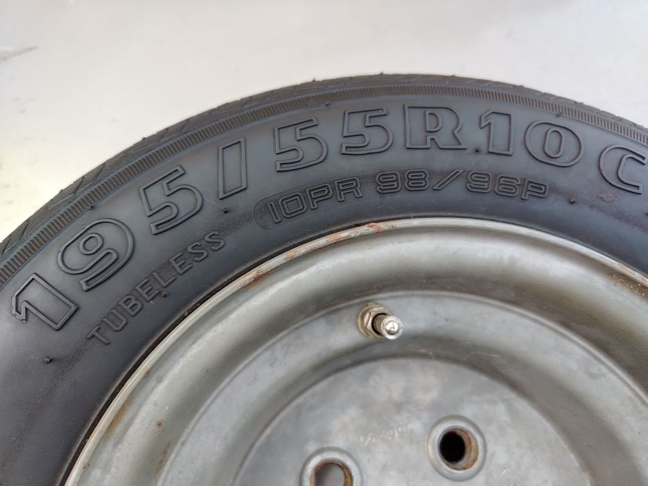 Гума с джанта за колесар