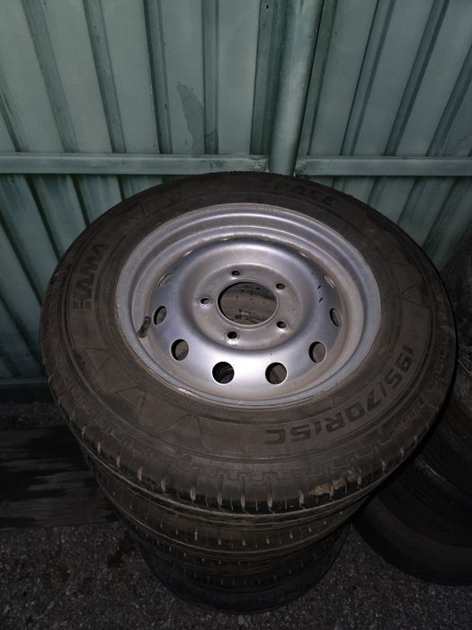 Колёса на ниву 4 с диском и 1 без диска