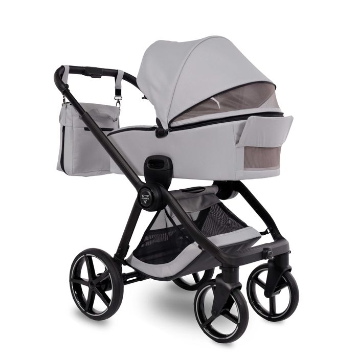 Бебешка количка Junama MAMI 3в1 с столче за кола