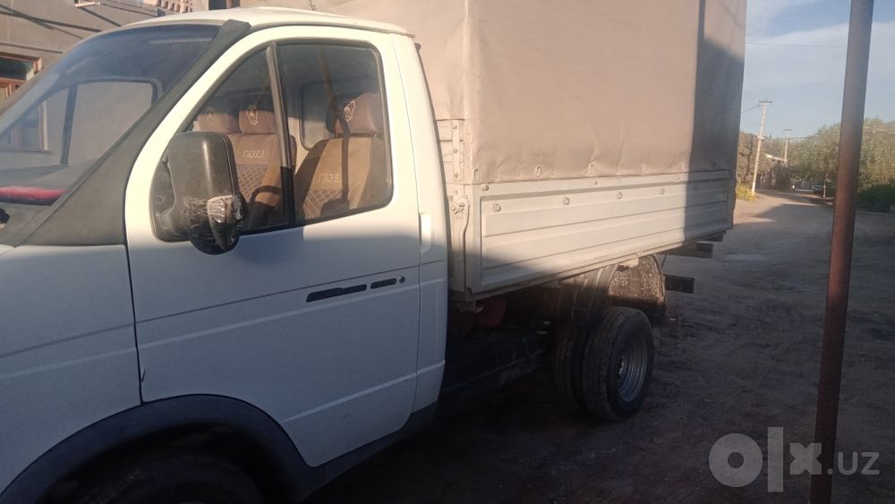 Narxi 100 mln som keliwiladigan joyi bor 2013 yil probeg 300 ming