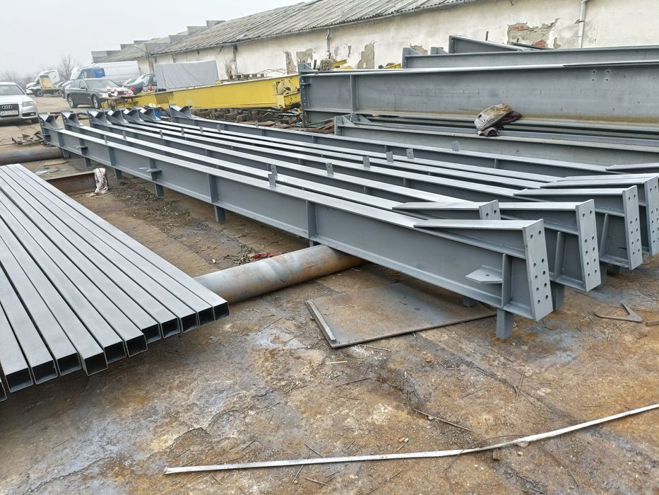 Hala pe structura metalica 14x30