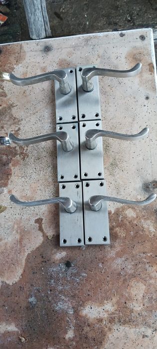 Mânere vechi sliduri feronerie ușa