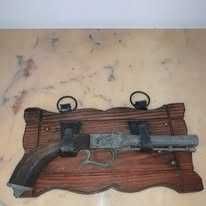 Panoplie pistol decor