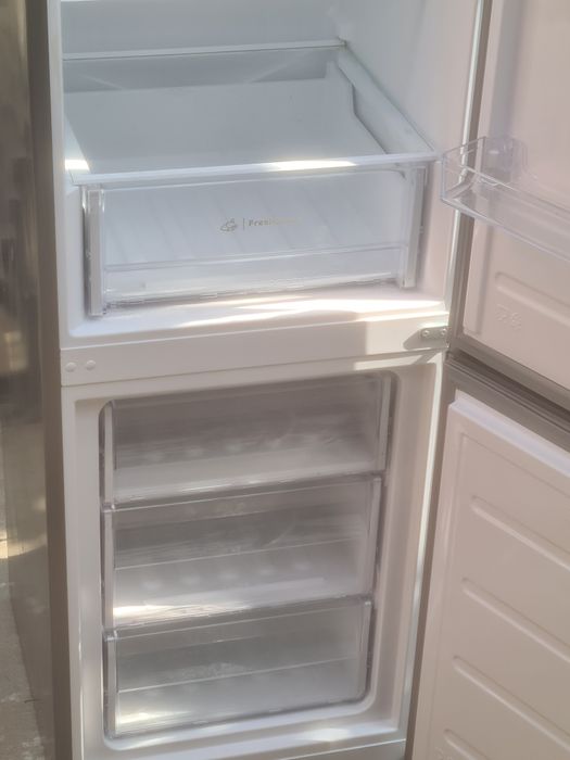 Lada frigorifica ..combina frigo