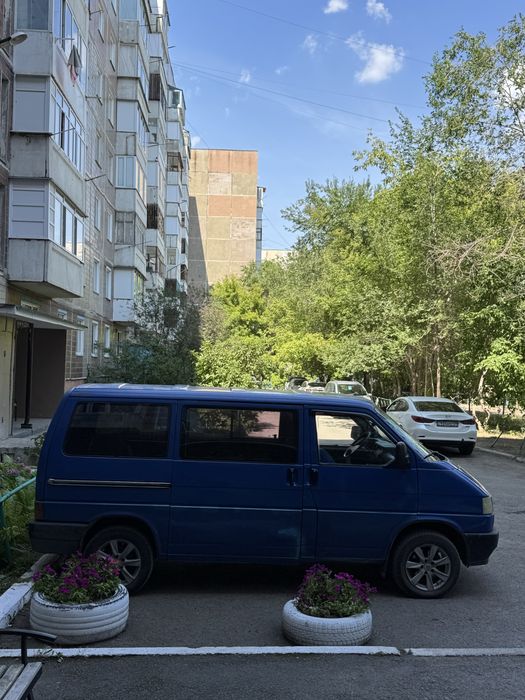 Volkswagen Caravelle