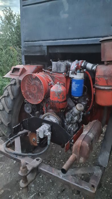 Продам трактор  т16