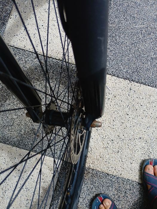 Bicicleta un an vechime na fost folosită mai deloc pentru mai multe detalii sunațimă