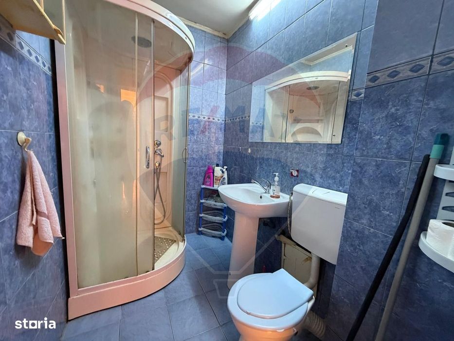 De vanzare Apartament 2 cam zona Titan - Auchan