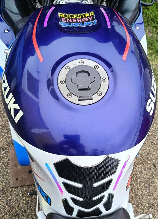 REZERVOARE / MOTO / suzuki / gsxr / 600 / 750 / SRAD