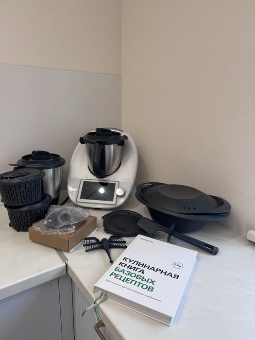 Продам thermomix tm6 полная комплектация