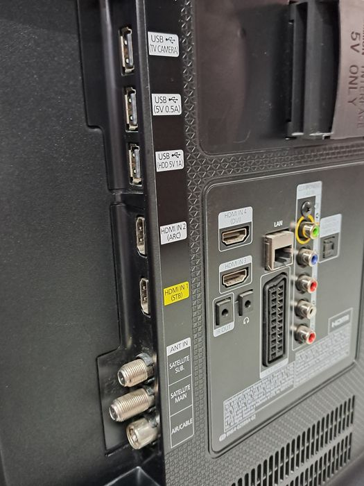 Телевизор  SAMSUNG-/UE40H6770SV/-за части