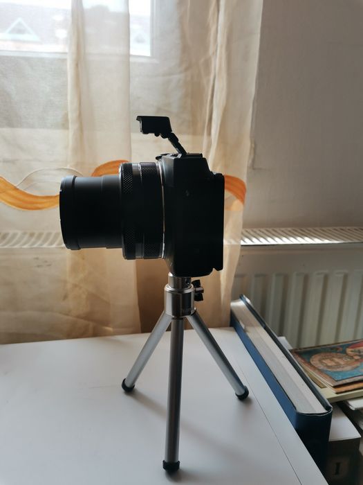 Se vinde urgent Pachet Complet Canon PowerShot G1 X (Stare Impecabilă) + 2 Trepiede Hama NOI, Geantă și Baterie