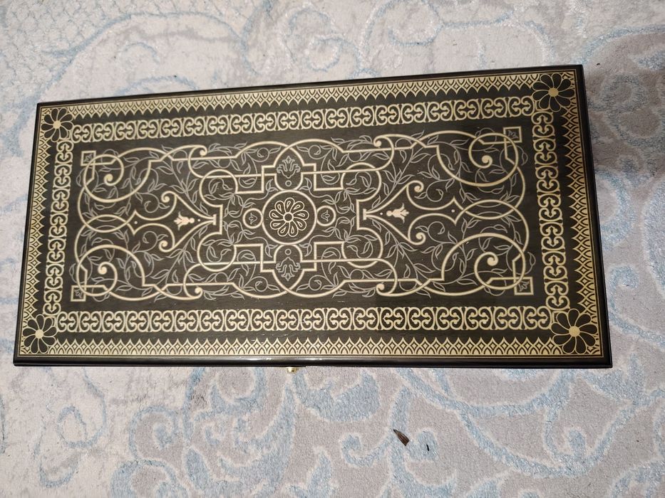 Продам нарды новый