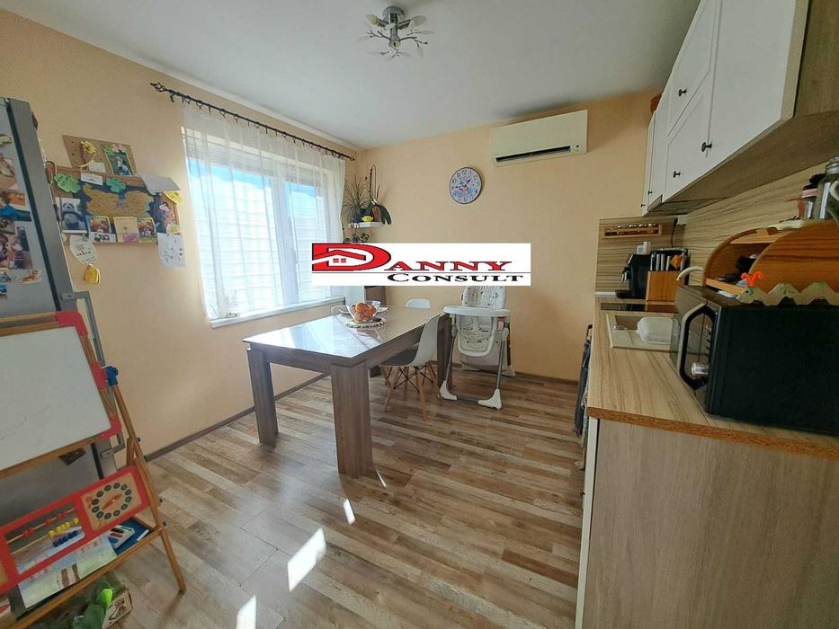 Къща за продажба в с. Царевец - обл. Велико Търново