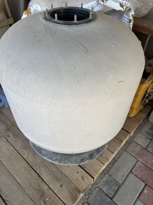 Продам оборудование доя бассейна, бойлер Аристон,,робот -пылесос…