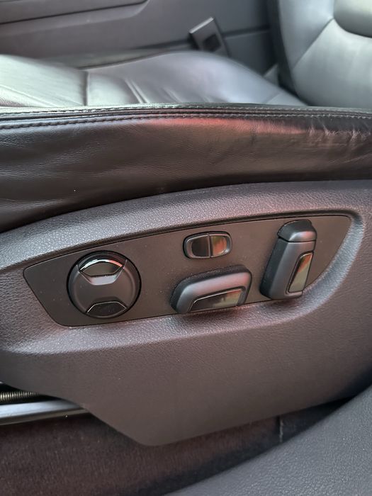 Volkswagen Touareg 3.0 diesel (7p)