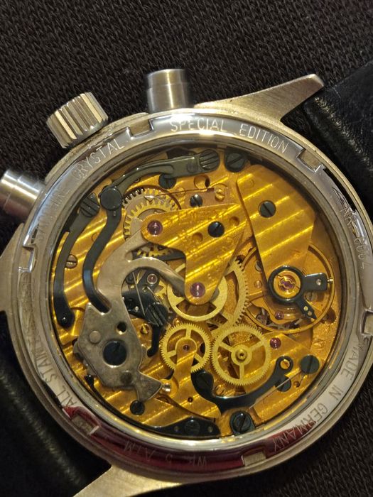 ceas mecanic Volkswagen cu functie de cronometru