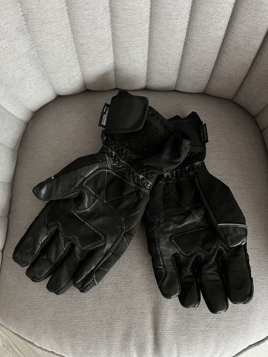 Geacă moto, pantaloni, cizme, mănuși, cască