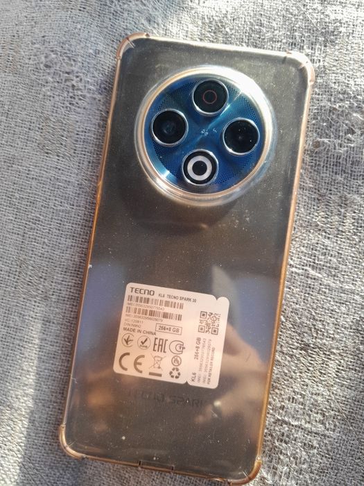 Продаётся телефон Tecno