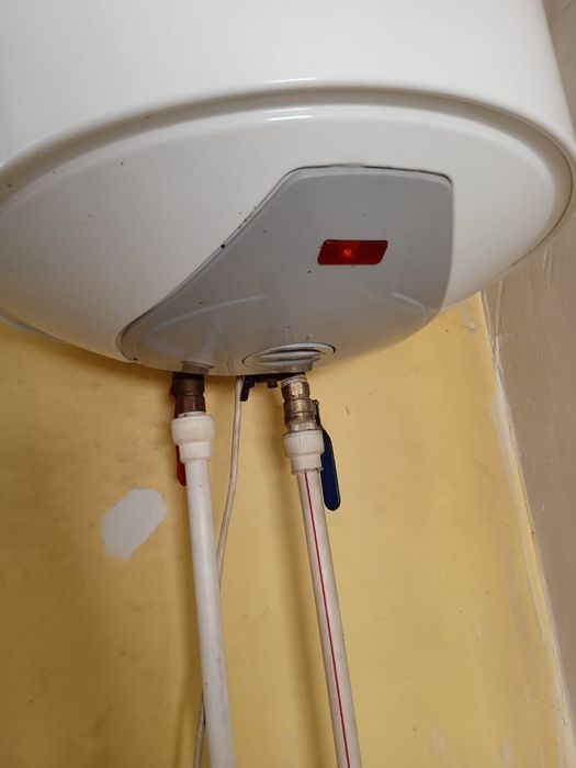 Продам водонагреватель состоянии новое.